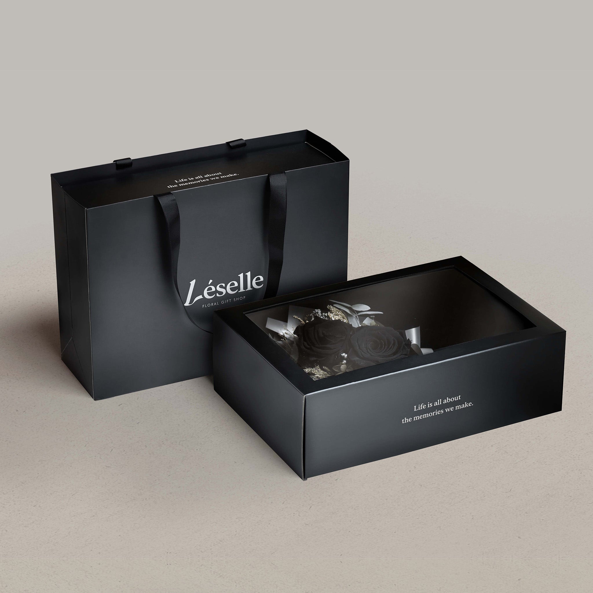 迷你永生花束 - 經典黑玫瑰